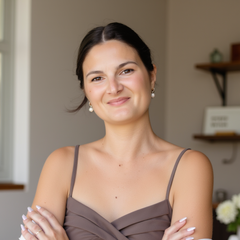 Mélodie, fondatrice de Memerle, dans son atelier à Paris