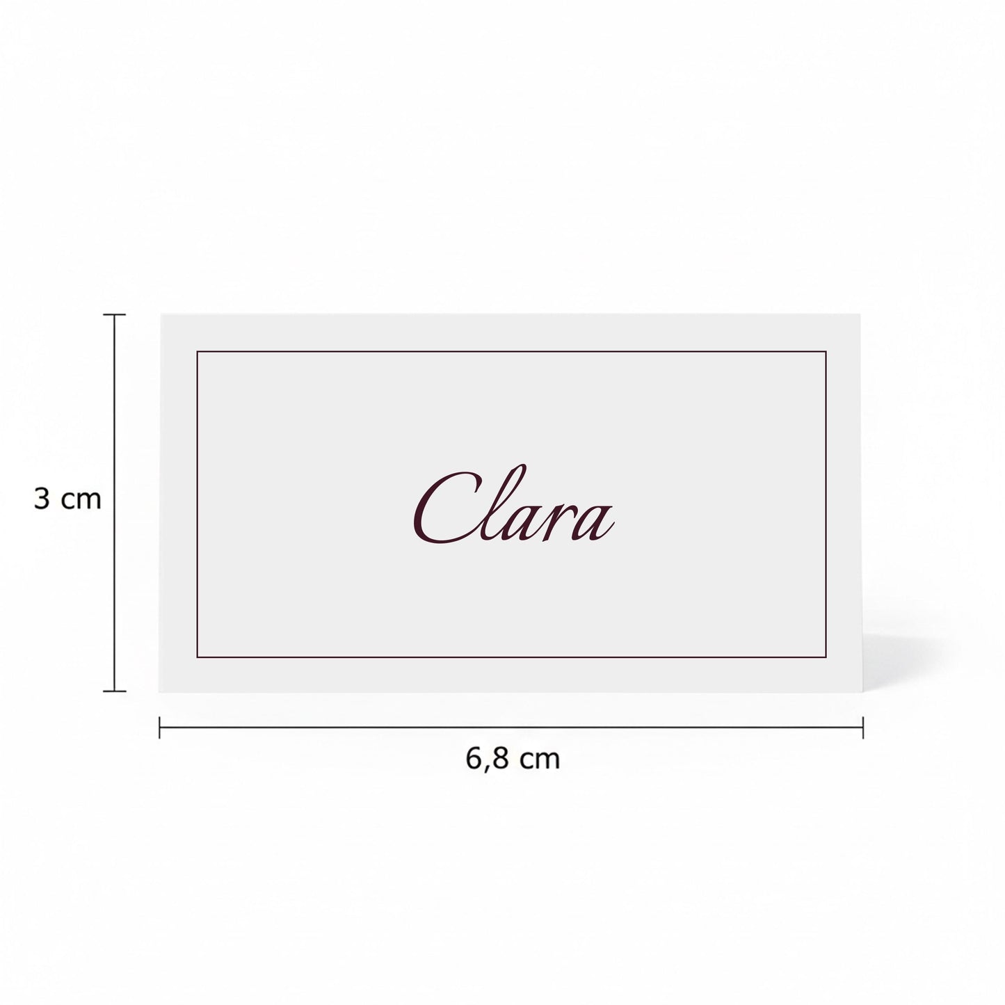 Le marque place mesure 3 cm de hauteur et 6,8 cm de largeur